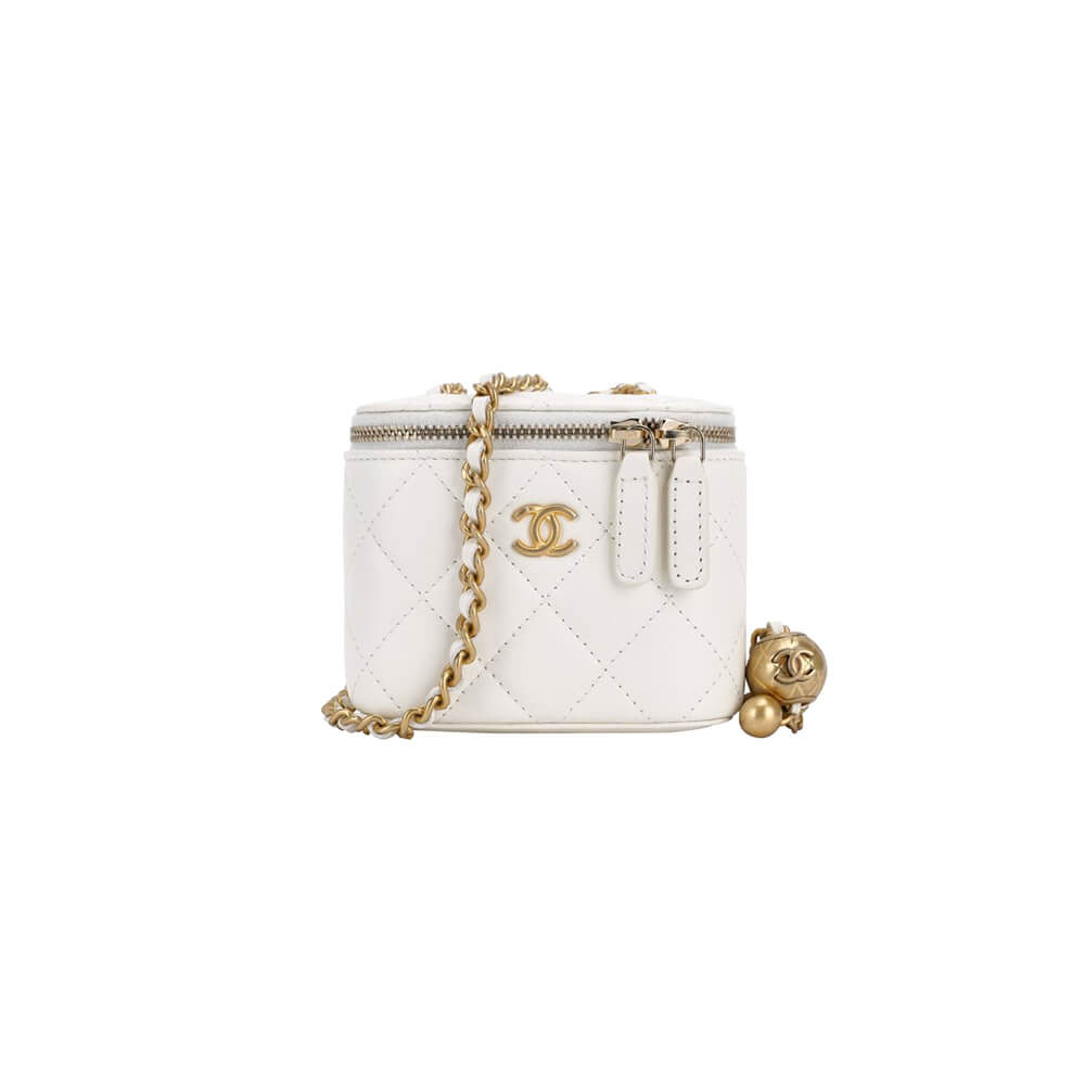 Ch*el small vanity with chain
