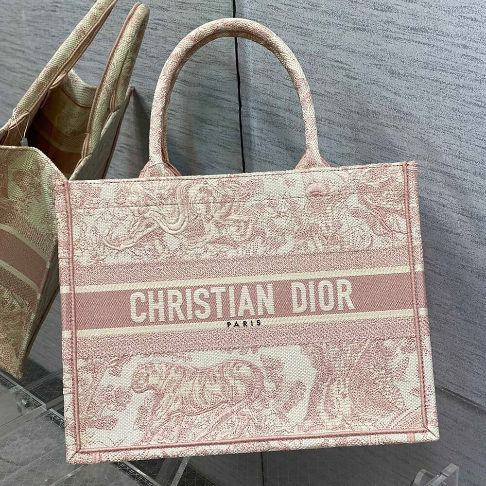 D*or medium D*or book tote