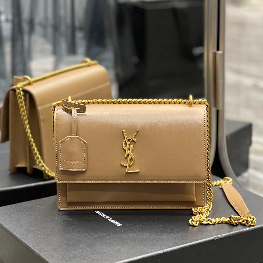 SUNSET MEDIUM CHAIN BAG IN SMOOTH LEATHER