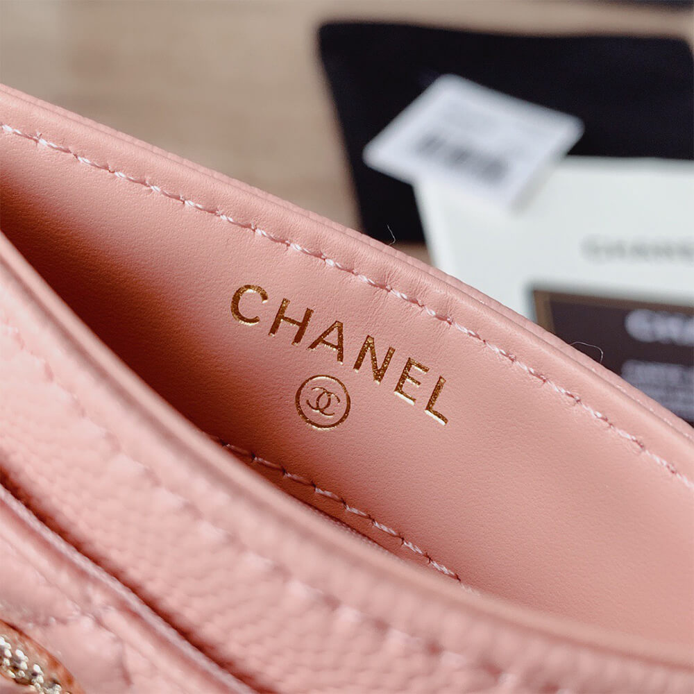 Ch*el 19 card holder