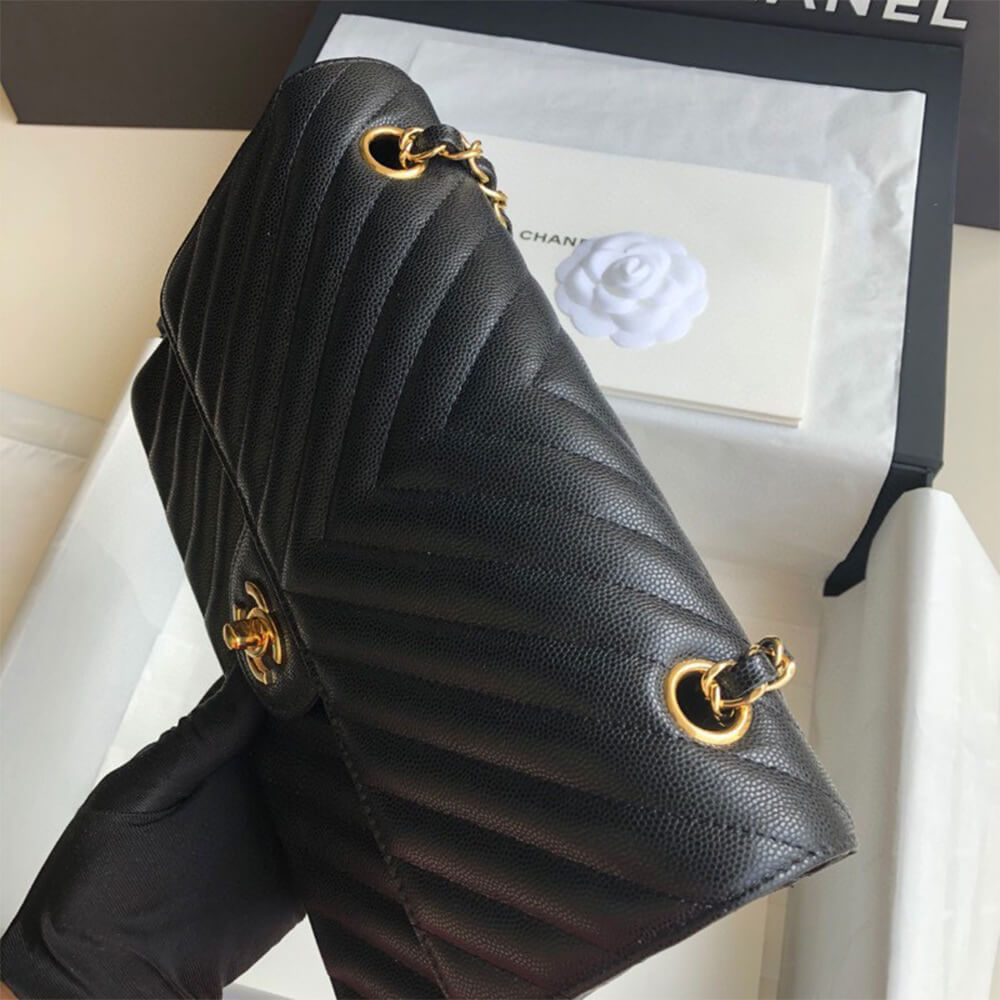 Ch*el classic chevron medium flap