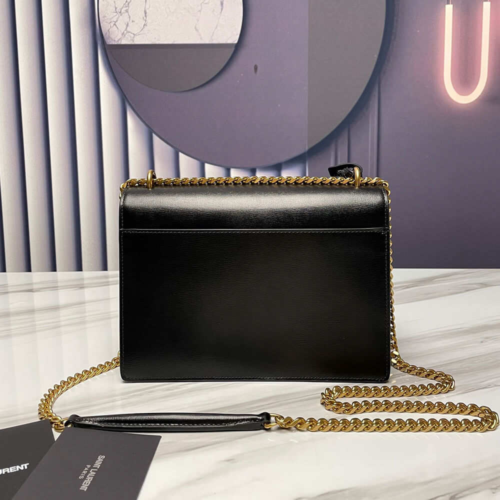 SUNSET MEDIUM CHAIN BAG IN SMOOTH LEATHER