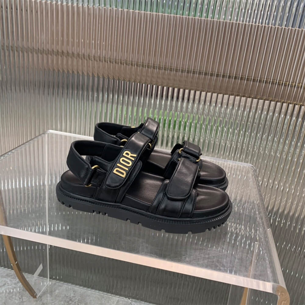 D*oract sandal