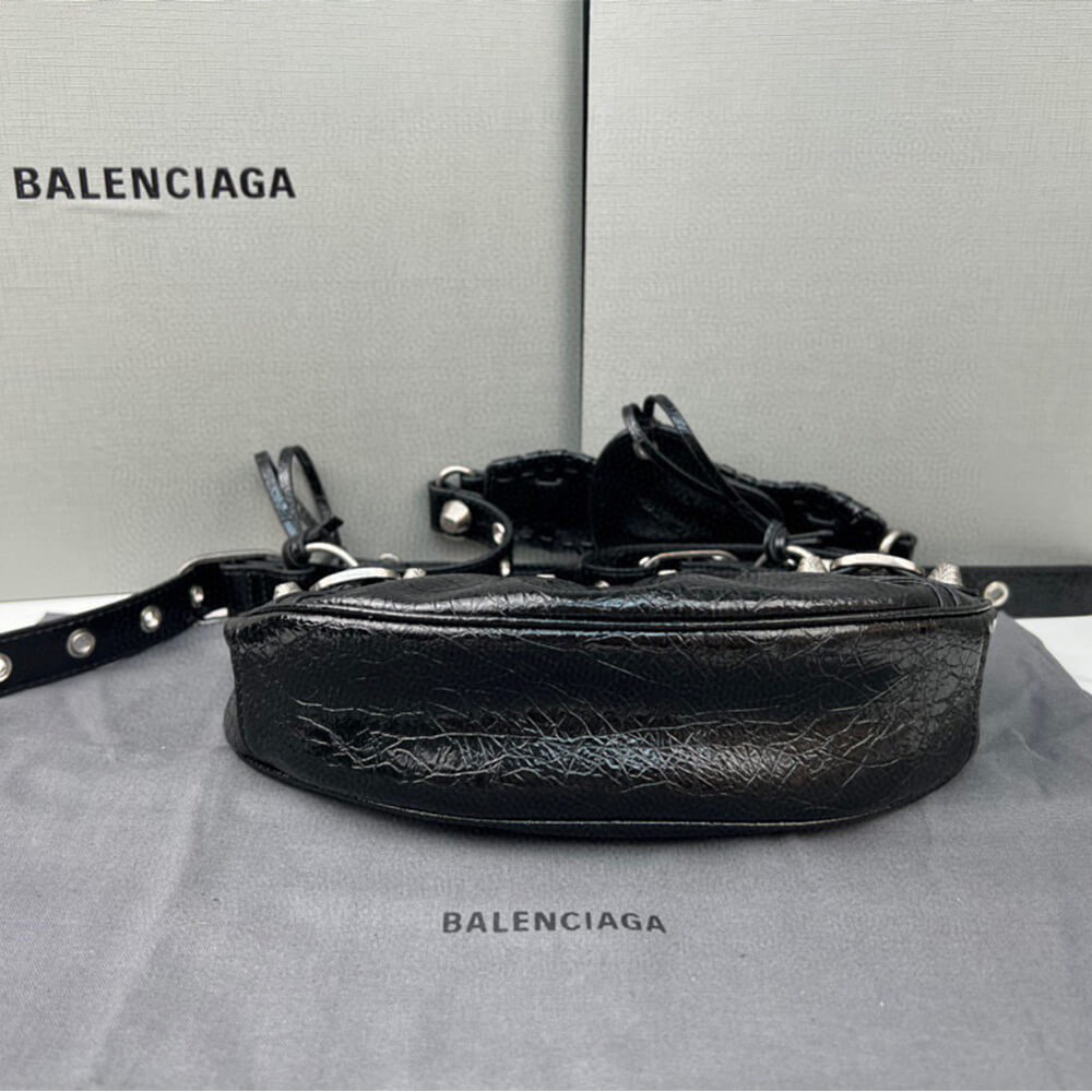 Ba*len*cia*ga women’s le cagole xs shoulder bag