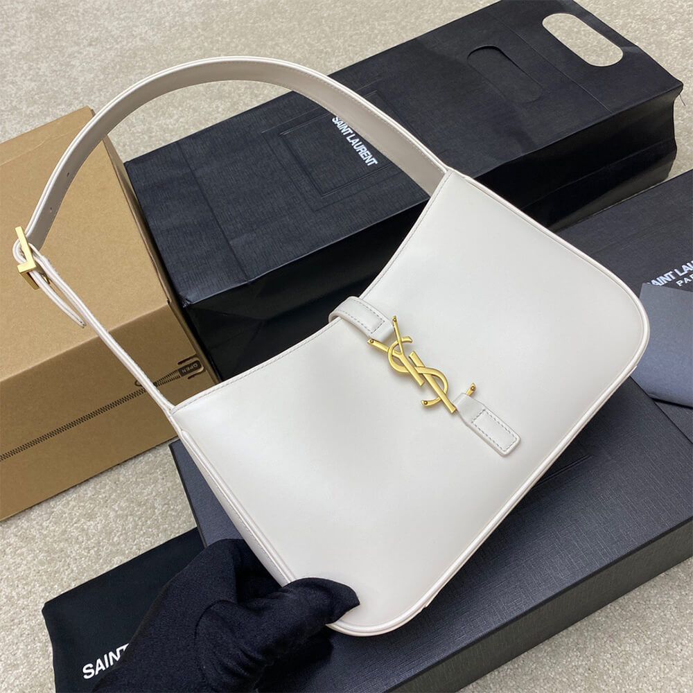 YSL LE 5 A 7 HOBO BAG IN SMOOTH LEATHER