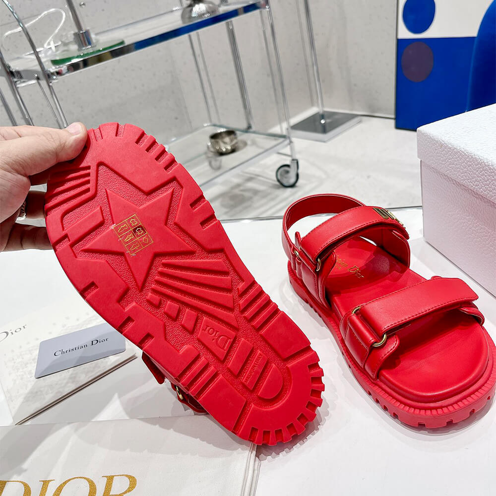 D*oract sandal