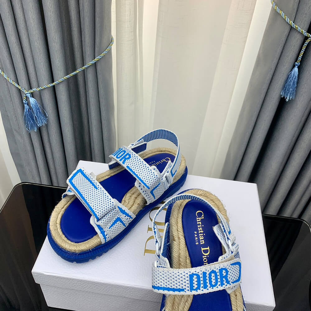 D*oract sandal