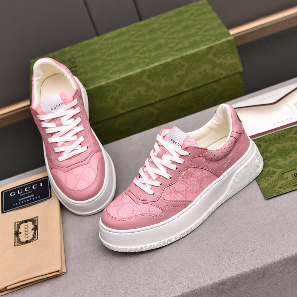 G*u*i chunky b leather sneakers