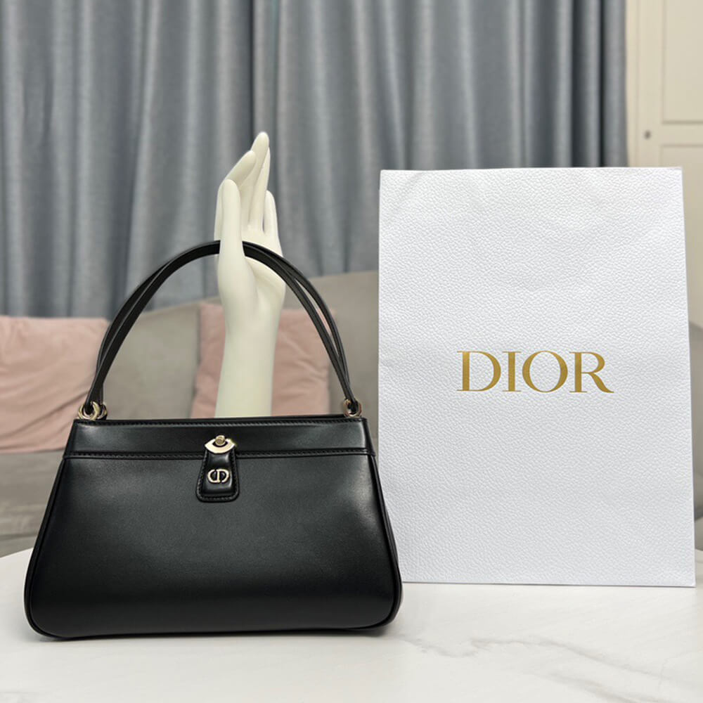 medium D*or key bag