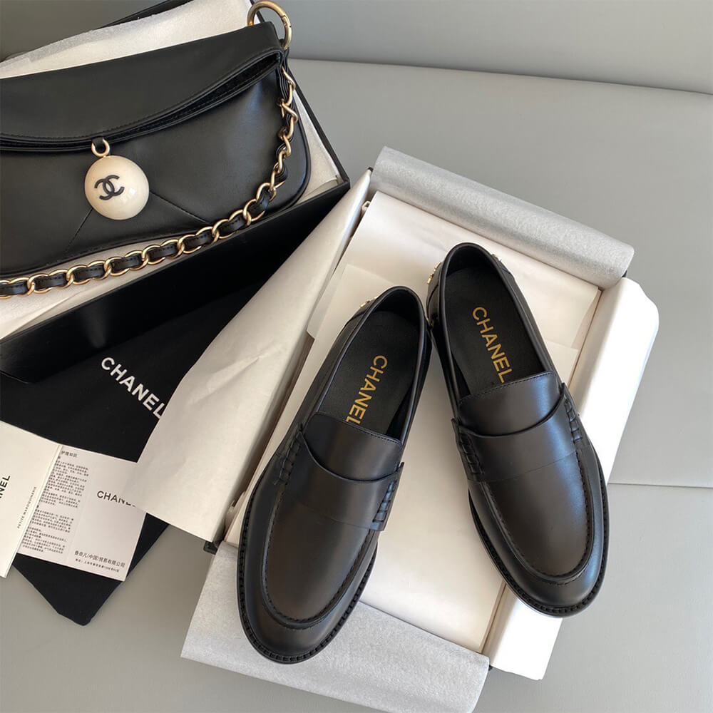 Ch*el loafer