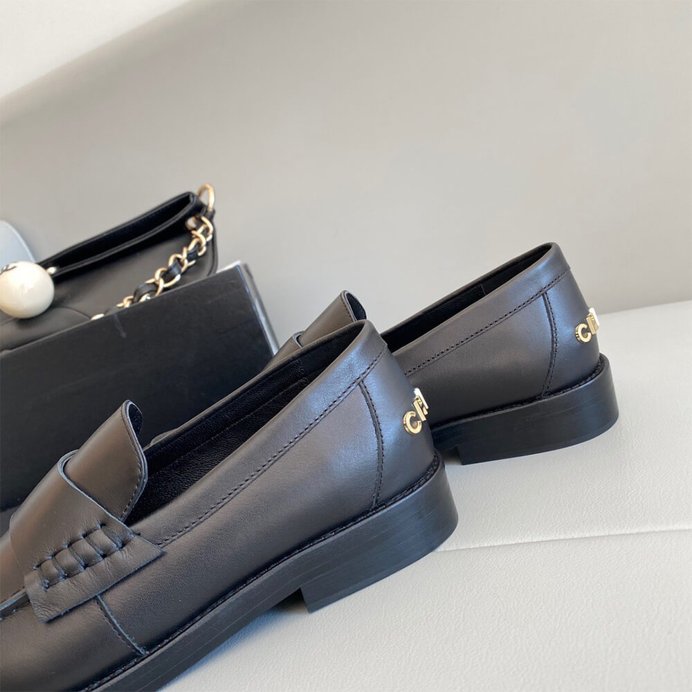 Ch*el loafer