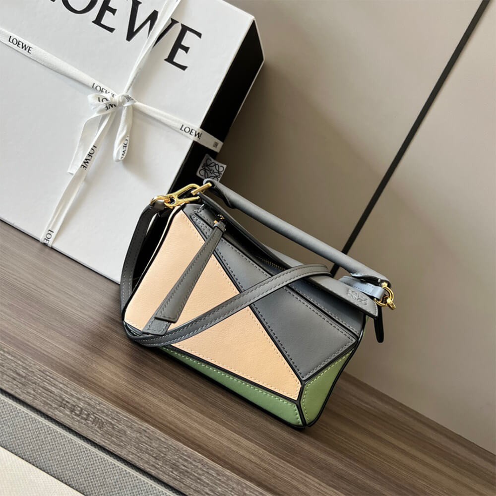LOEWE Mini Puzzle bag