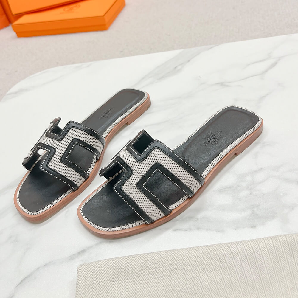 HERMÈS ORAN SANDAL