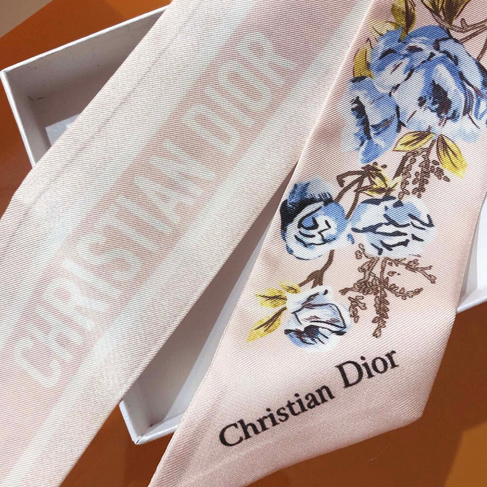 D*or d-floral mitzah scarf