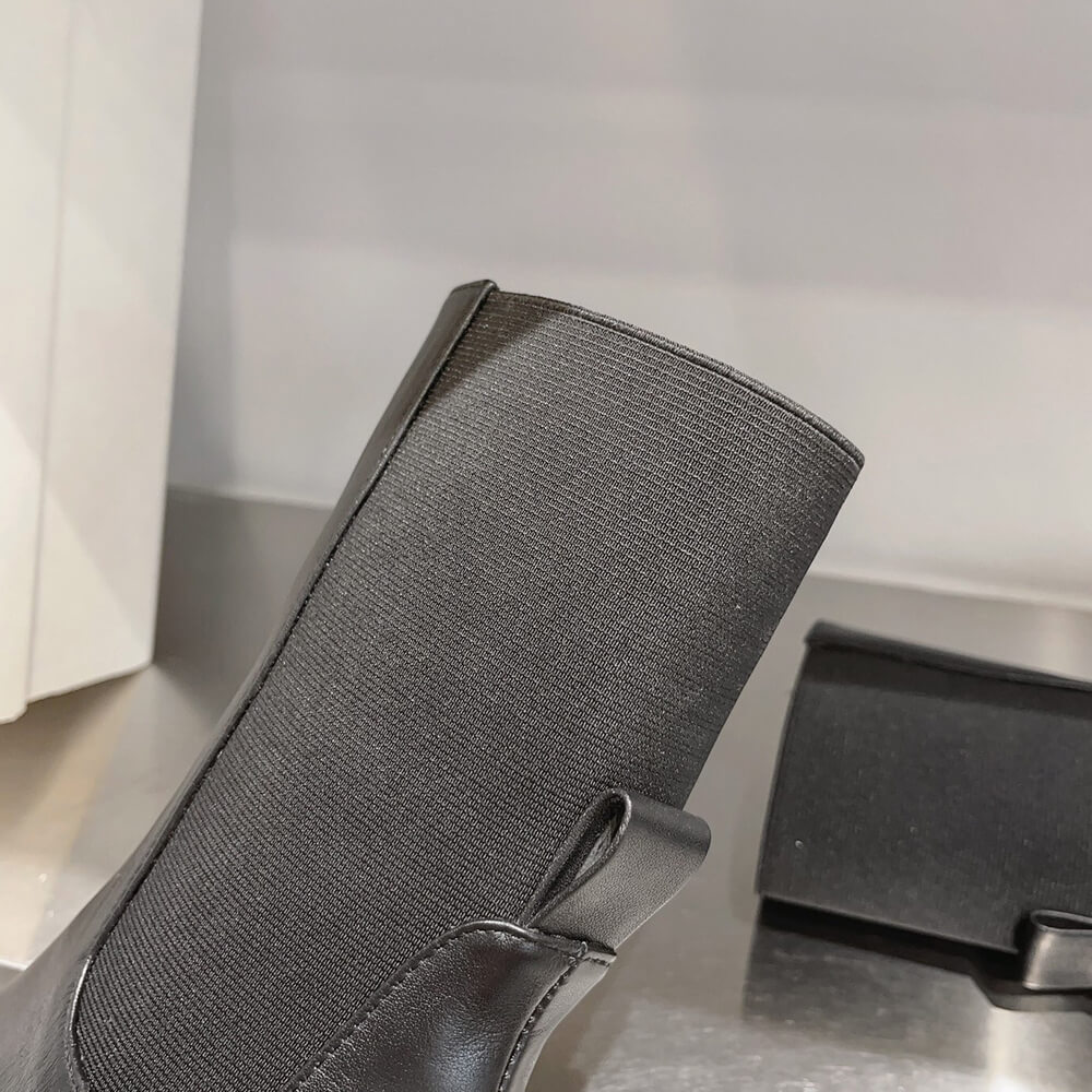 TOTEME The Mid Heel Leather Boot black
