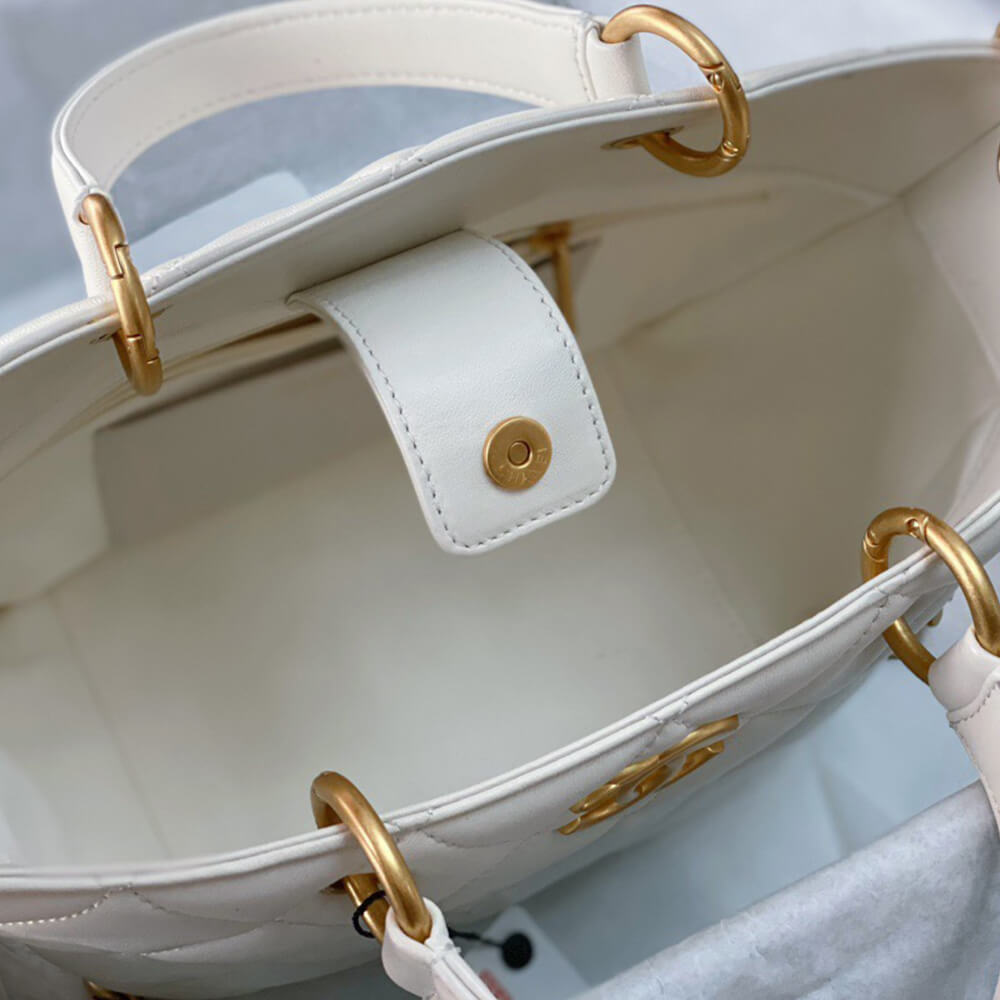 Ch*el shopping bag
