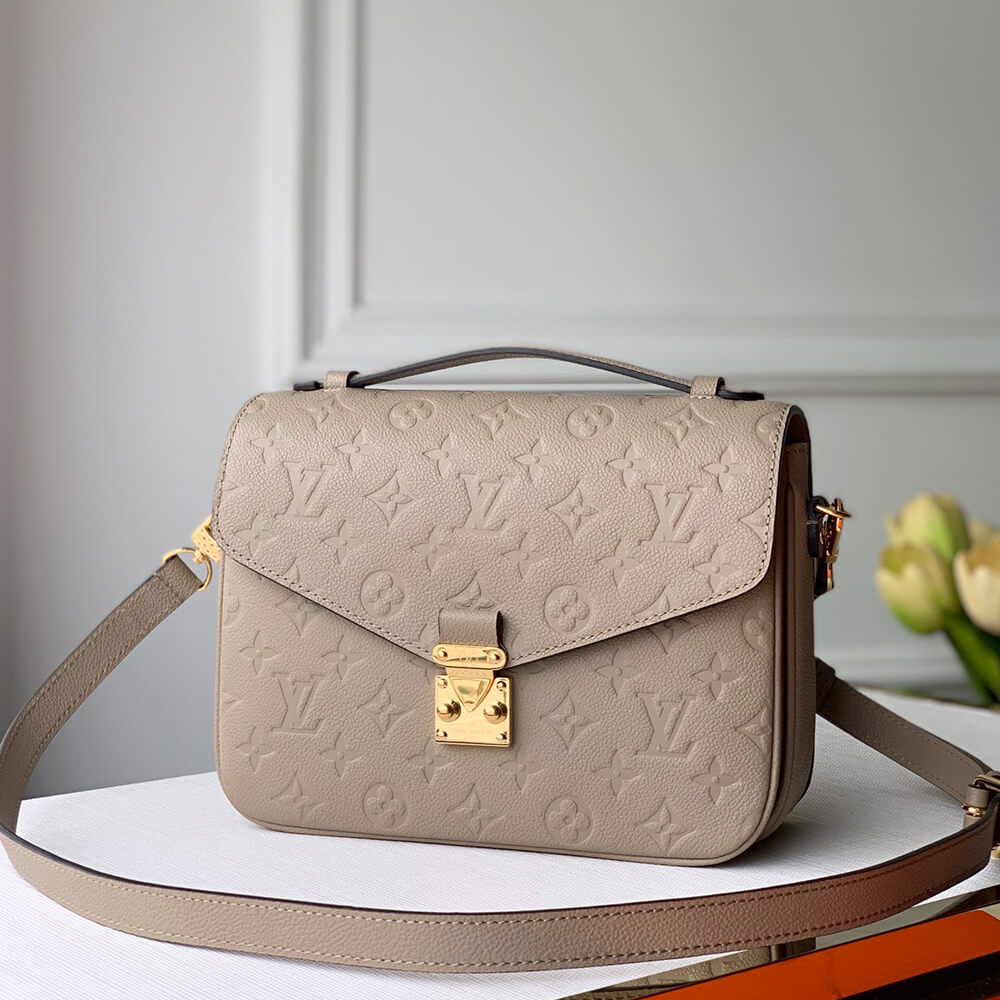 LV Pochette Métis