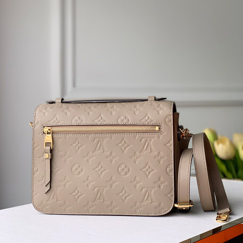 LV Pochette Métis