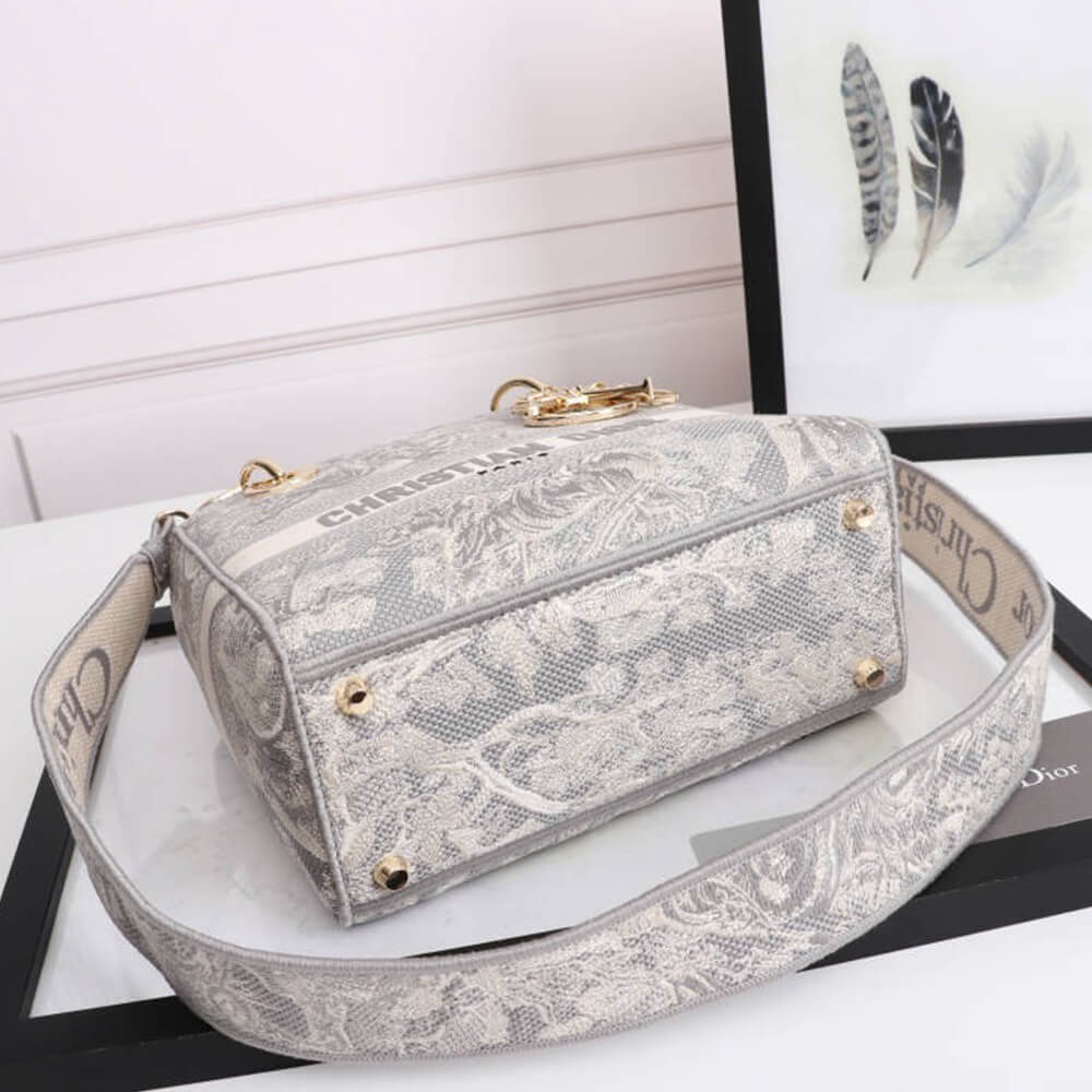 D*or medium lady d-lite bag(high-end grade)