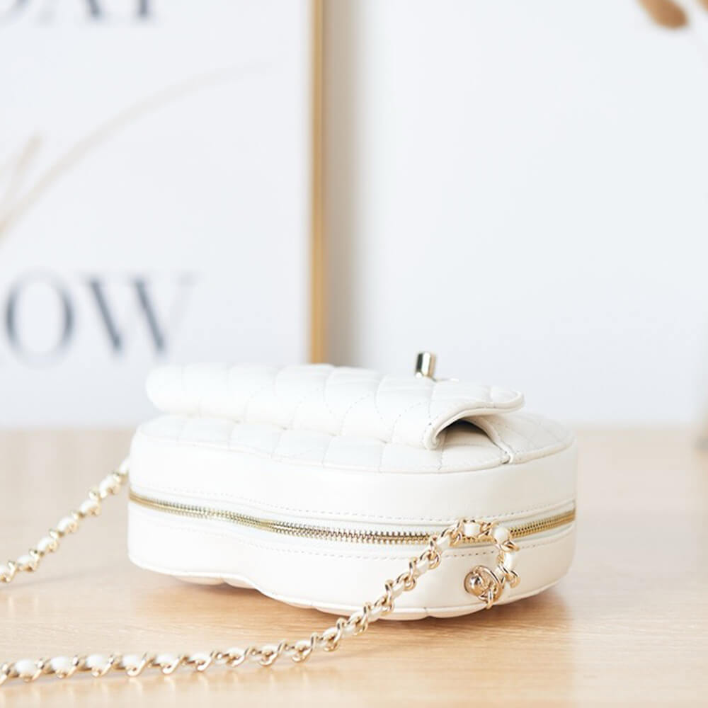 Ch*el 22s heart bag(high-end grade)