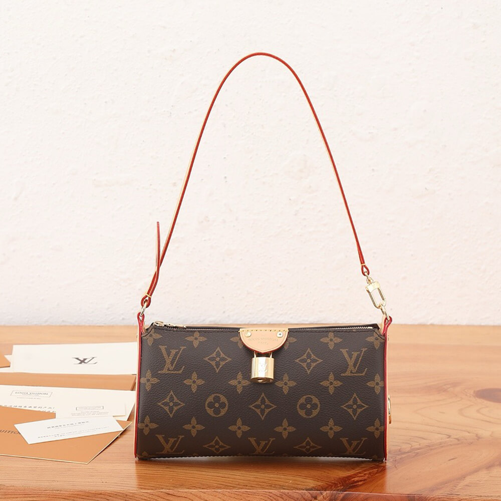 LV Pochette Tirette