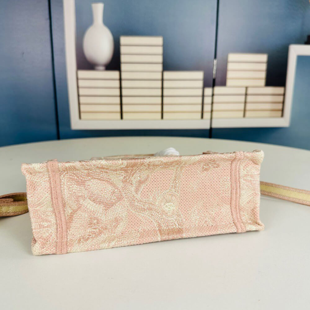 D*or mini D*or book tote