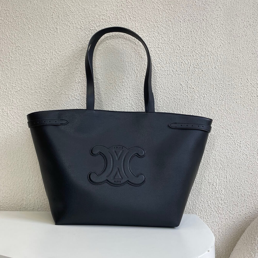 Ce**e medium cabas anais cuir triomphe in grained calfskin
