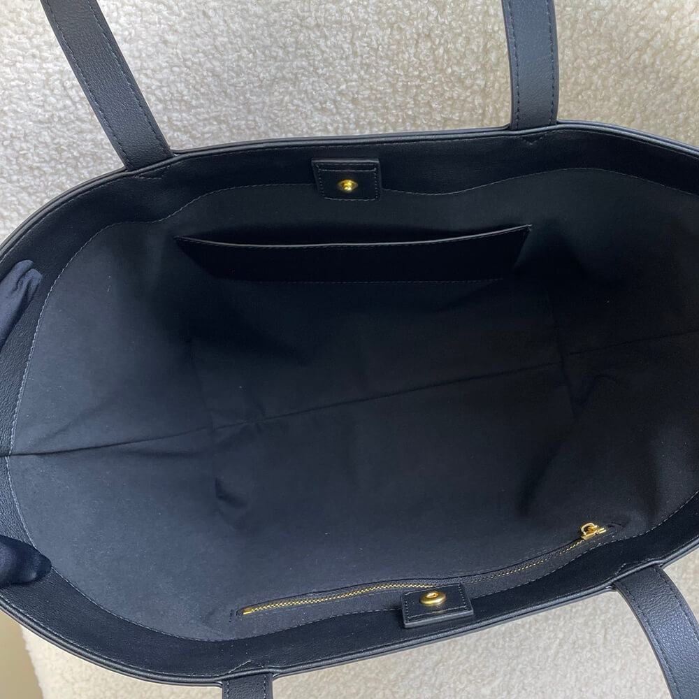 Ce**e medium cabas anais cuir triomphe in grained calfskin