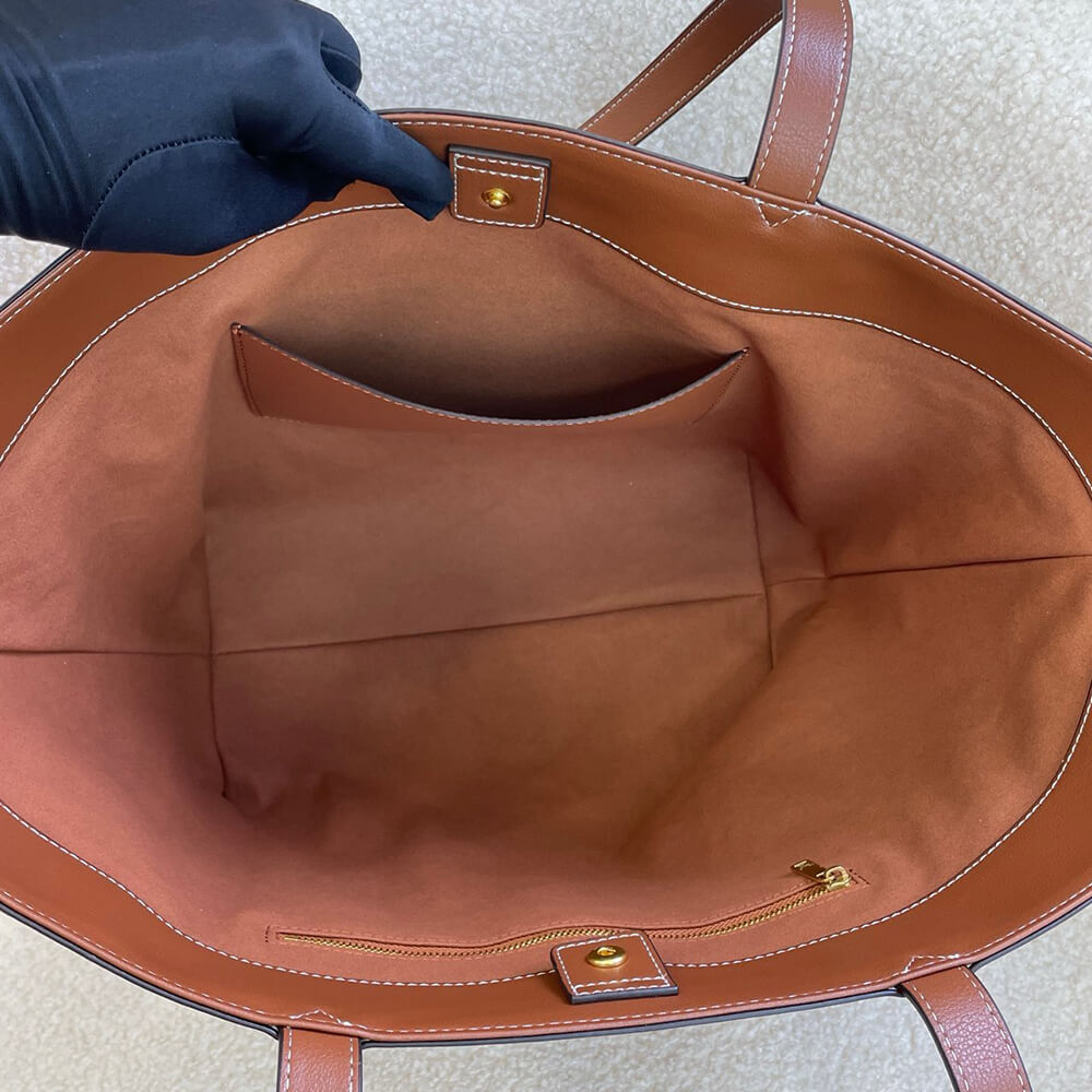 Ce**e medium cabas anais cuir triomphe in grained calfskin