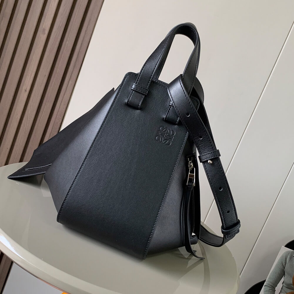 LOEWE Small Hammock bag in classic calfskin