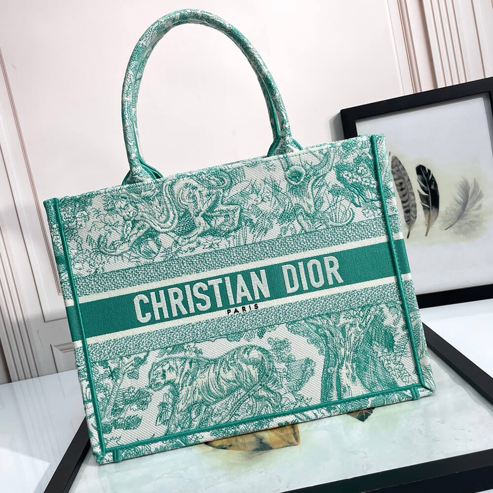 medium D*oriviera D*or book tote