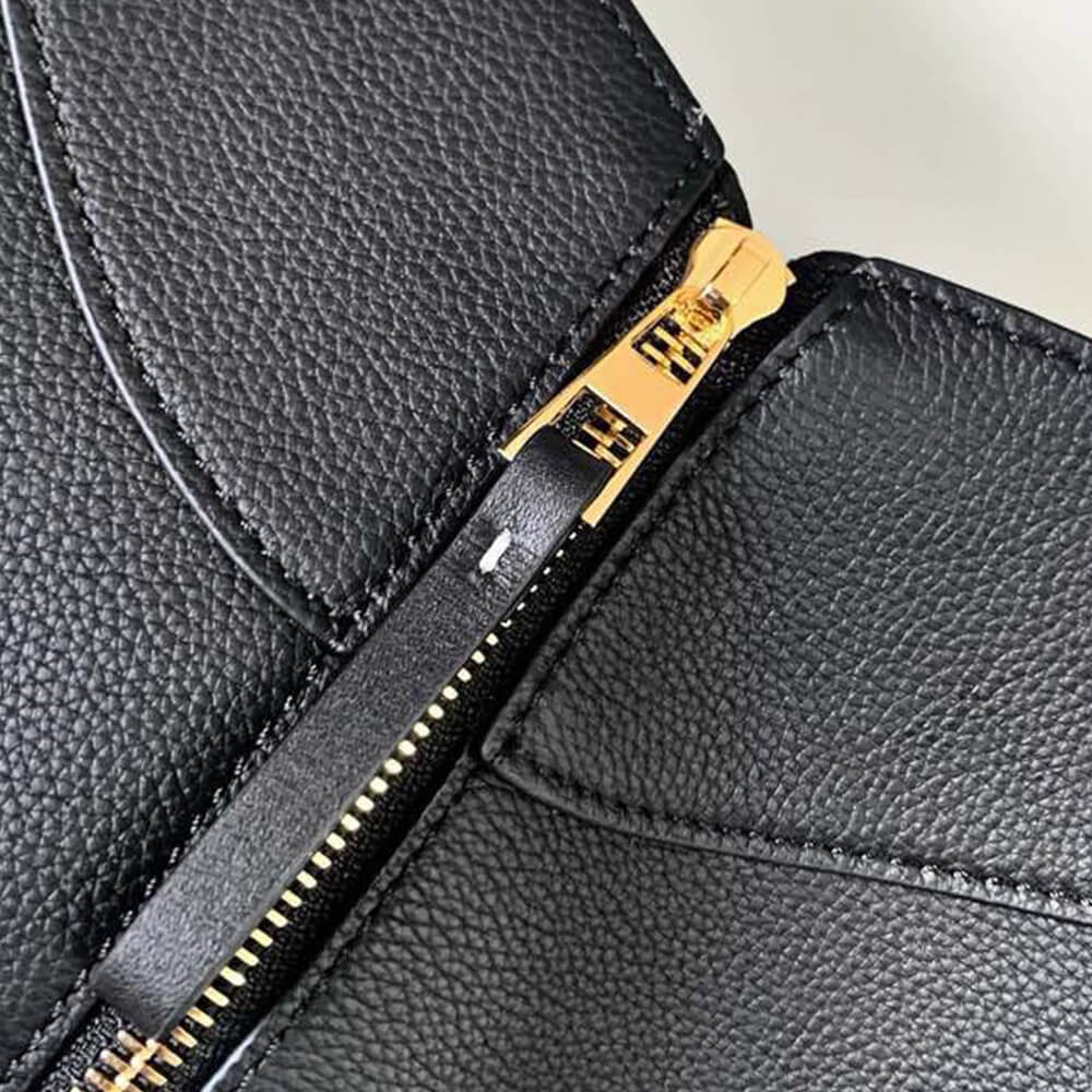 LOEWE Small Hammock bag in soft grained calfskin