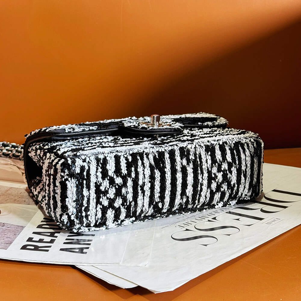 Ch*el small flap bag