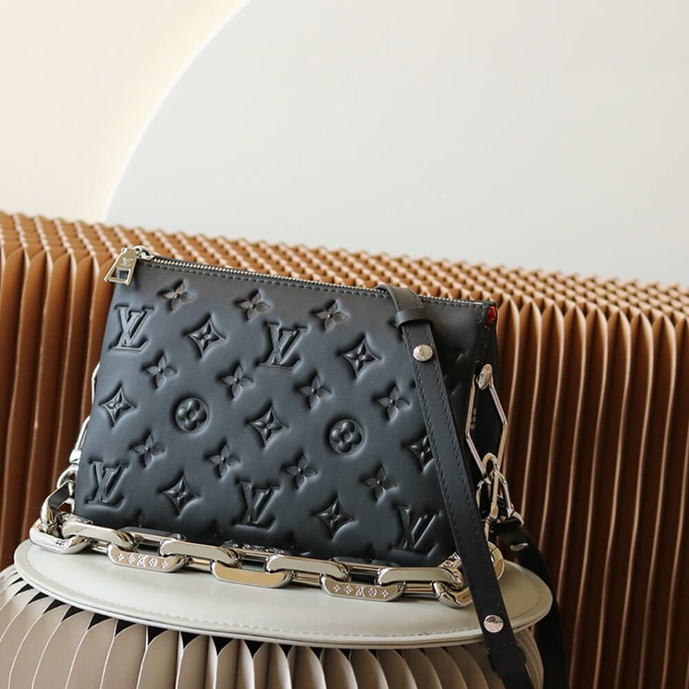 LV Coussin BB