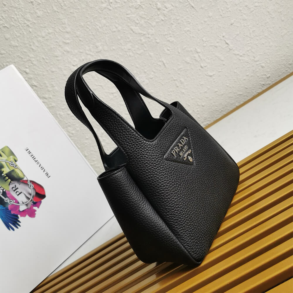 Pra*a leather mini bag(high-end grade)