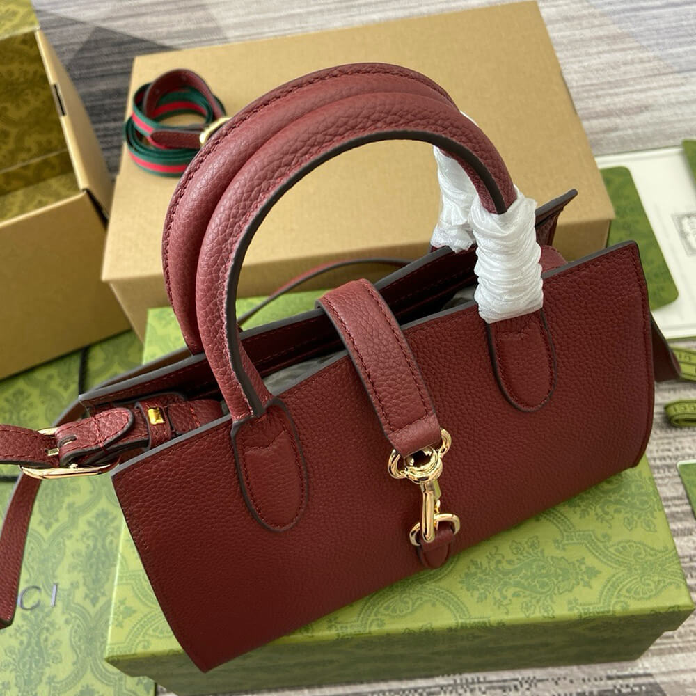 G*u*i small tote bag with hook closure