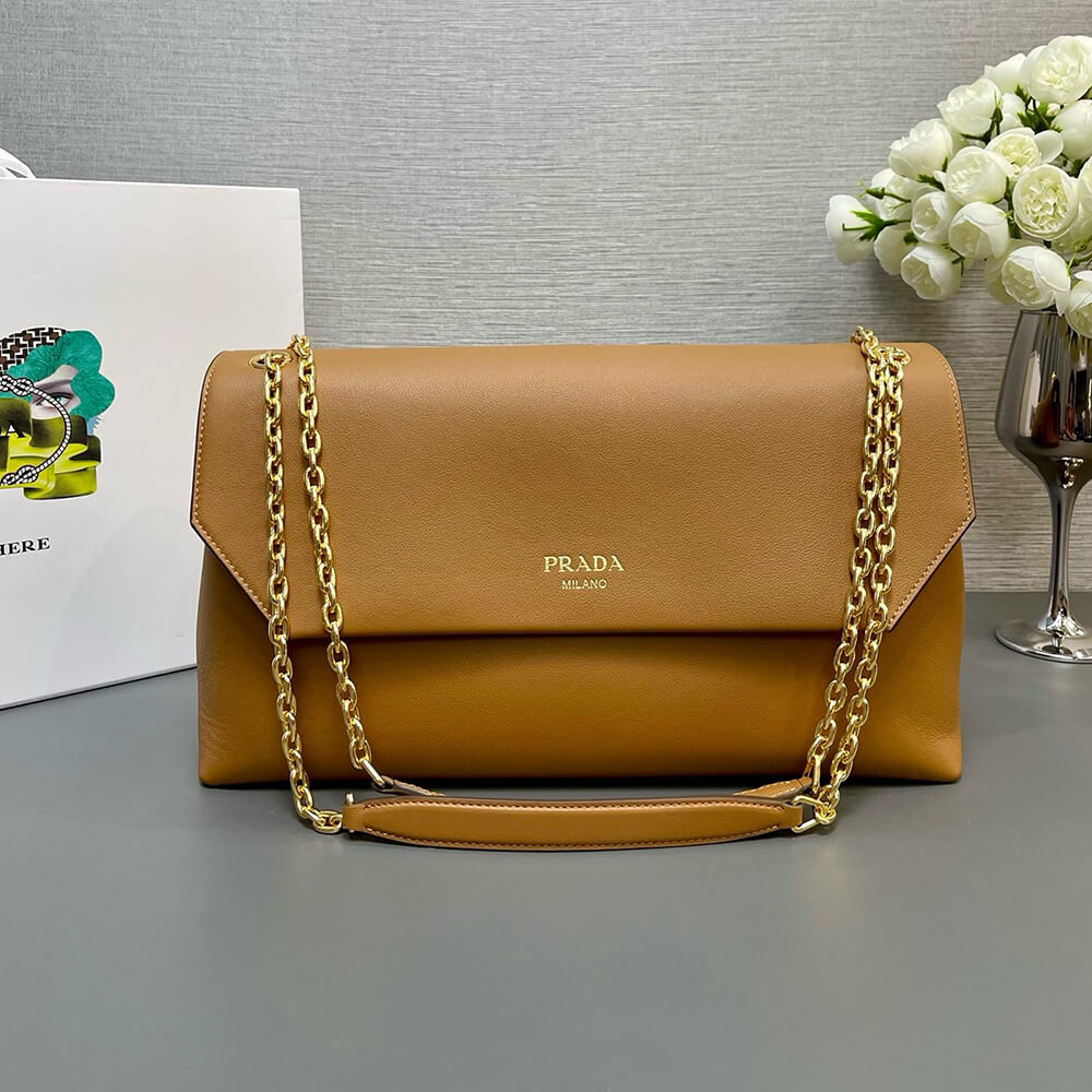 Pra*a medium leather shoulder bag (high-end grade)
