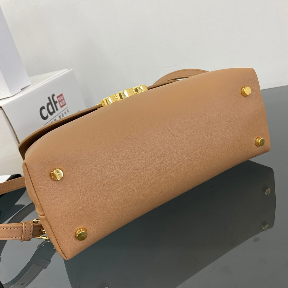 ce**e medium nino bag in S*pple calfskin