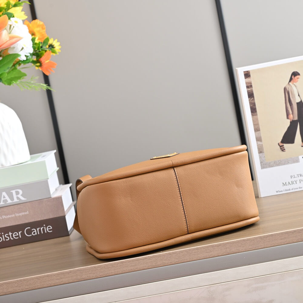 Pra*a darling leather handbag