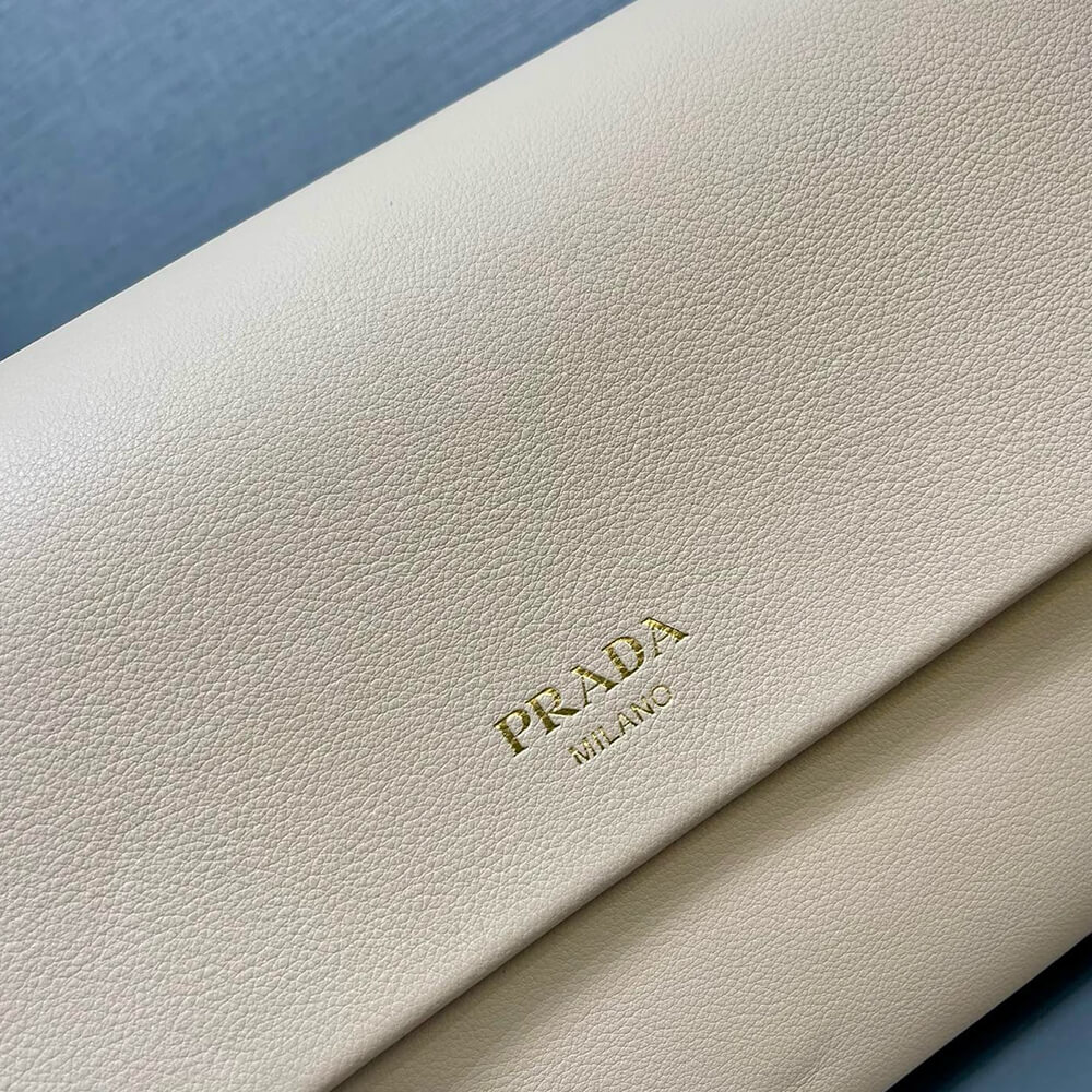 Pra*a medium leather shoulder bag (high-end grade)