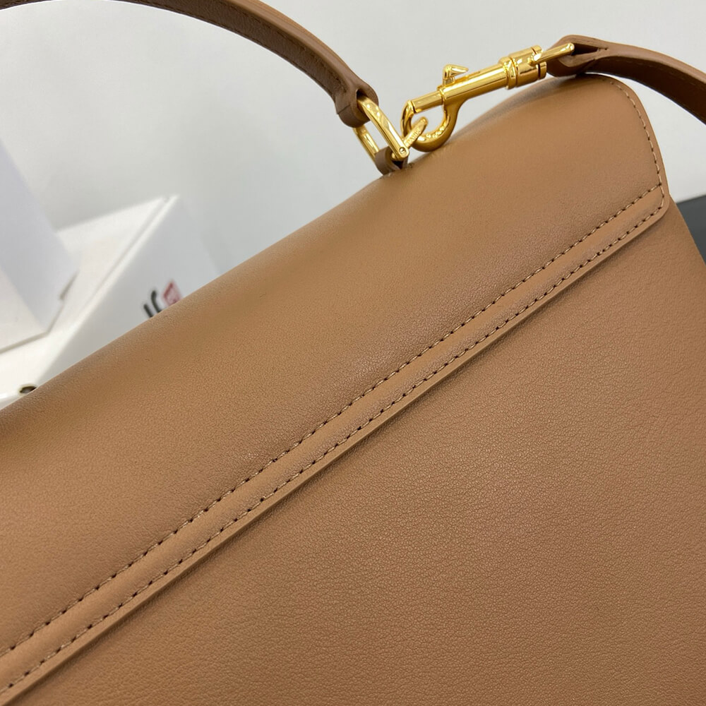 ce**e medium nino bag in S*pple calfskin