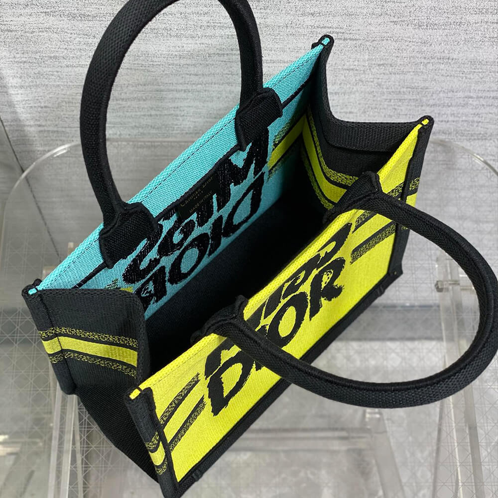 small D*or book tote