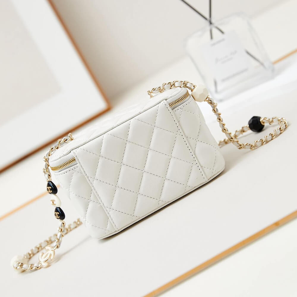 Ch*el vanity with chain(high-end grade)