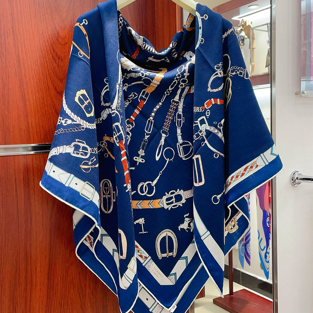 H**mes shawl