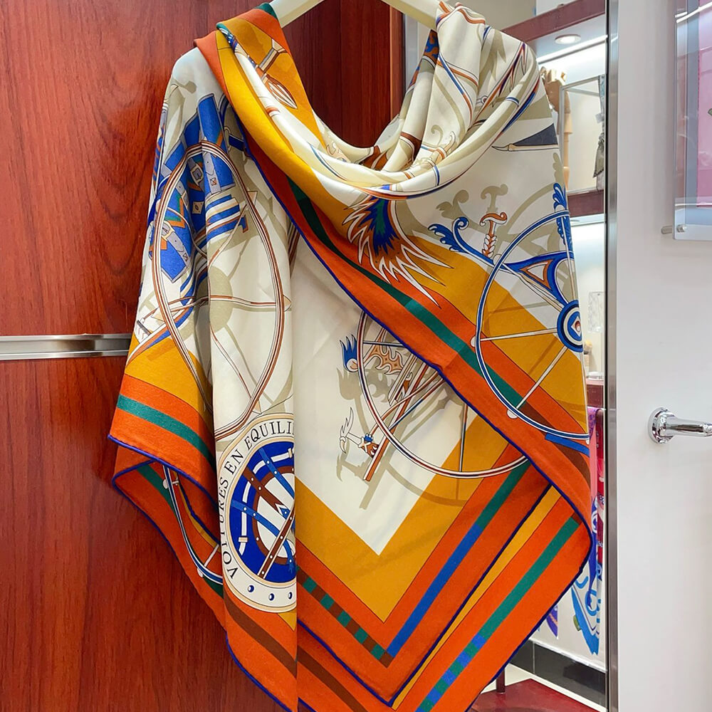H**mes shawl