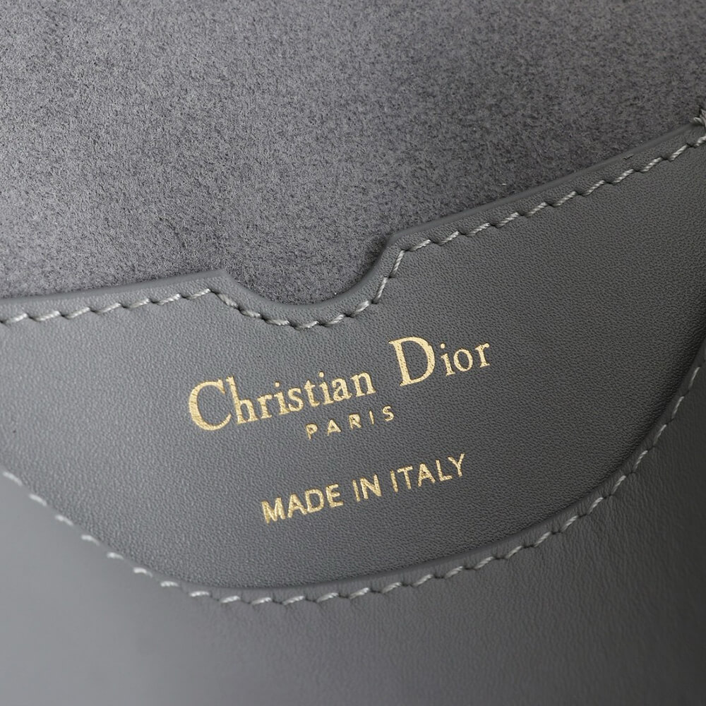 medium D*or bobby bag