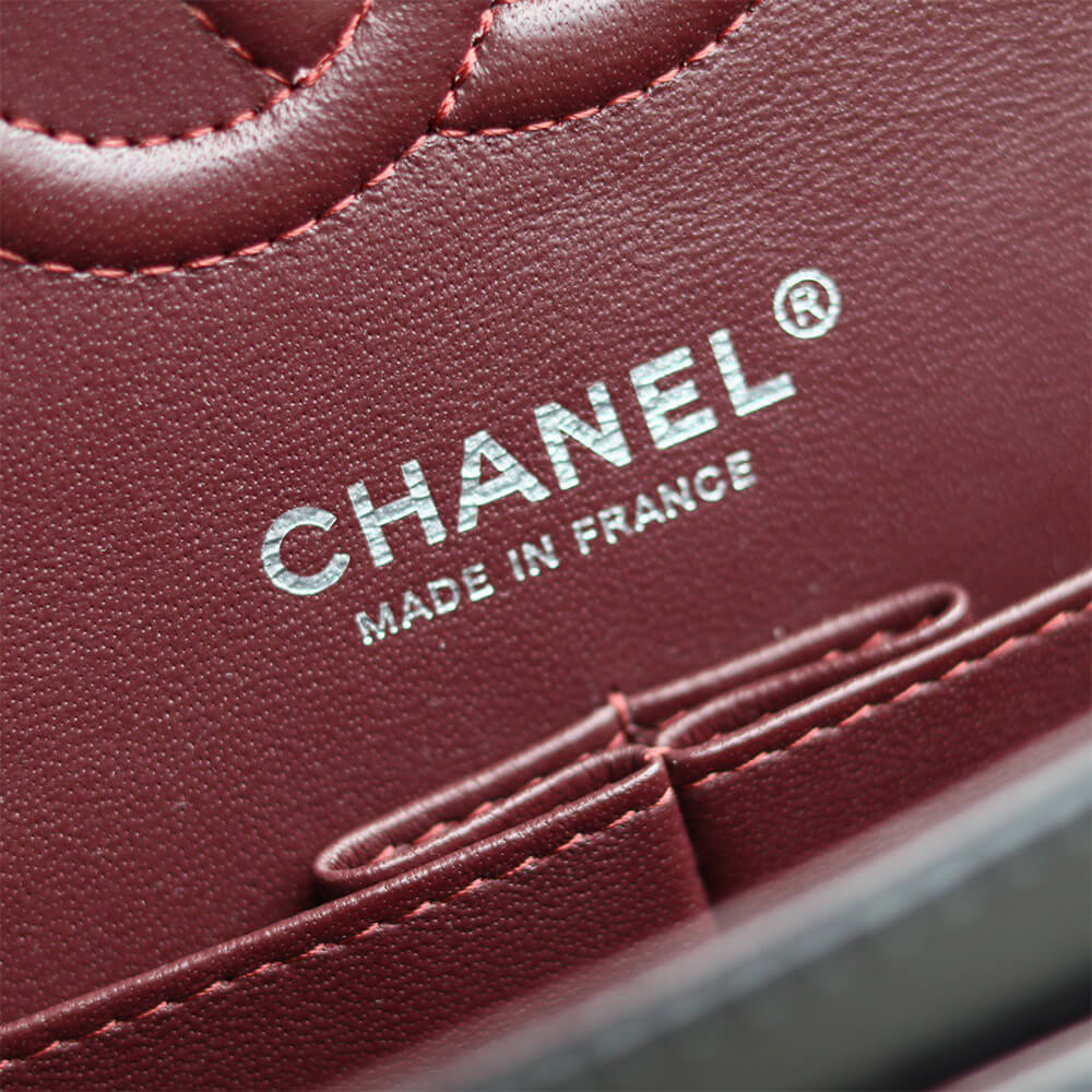 Ch*el classic flap handbag(tax-free grade)