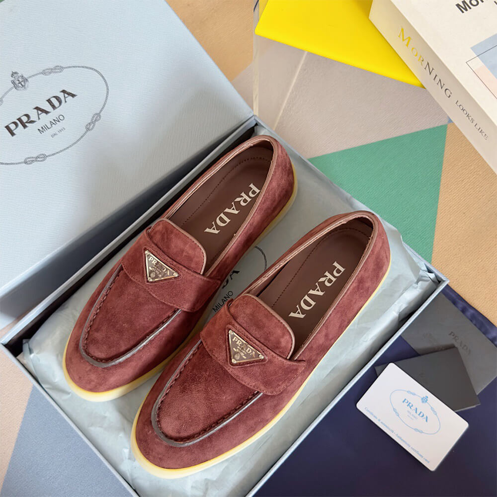 Pra*a unisex loafer