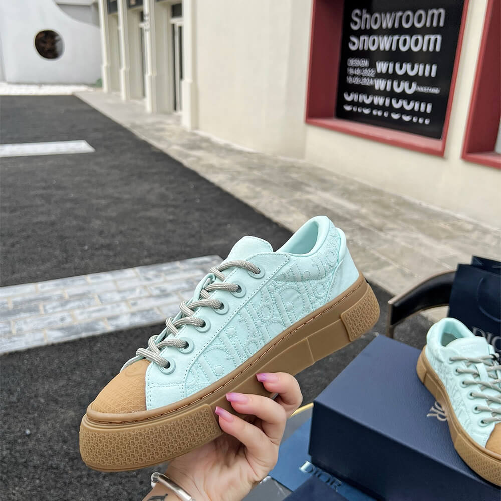 D*or b33 sneaker