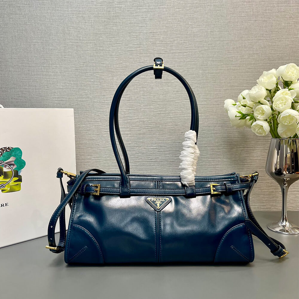 Pra*a medium leather handbag(high-end grade)